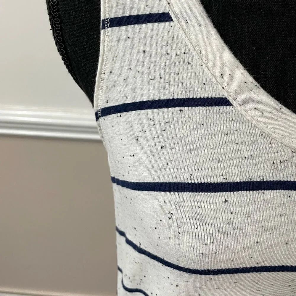 Universal Thread Tank Top with Tie Up Sided - Picture 2 of 5